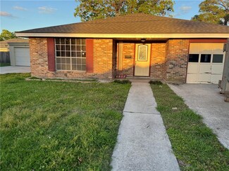 4901 Burke Dr, Metairie, LA 70003