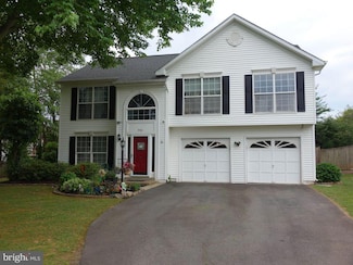 9301 Joshua Ct, Manassas Park, VA 20111