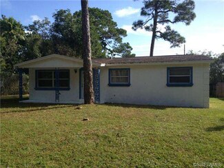 2360 14th St N, Naples, FL 34103
