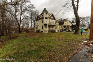 41 Hillview Ave, Rensselaer, NY 12144