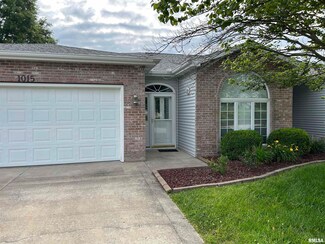 1015 Villa Ct, Carbondale, IL 62901