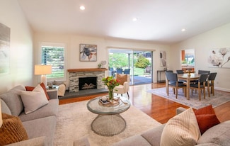 1739 Woodbine Place, Oceanside, CA 92054