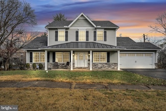 61 Burd Dr, Camp Hill, PA 17011