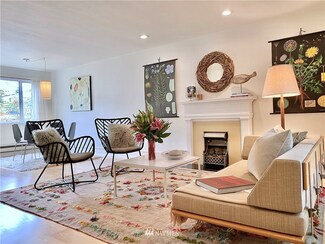 4830 Terrace Dr NE Unit 4830, Seattle, WA 98105