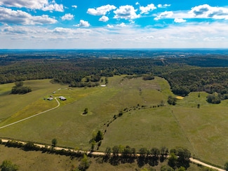 000 County Road 902, Theodosia, MO 65761