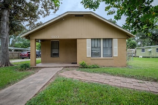 603 N Resident St, Wharton, TX 77488