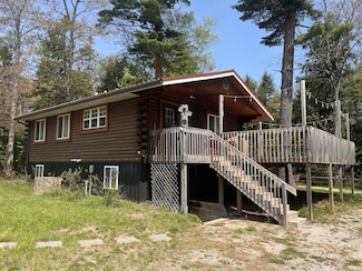 32480 W Old Chip Rd, Paradise, MI 49768