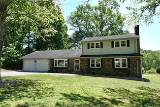 310 Hillandale Rd, Liberty, SC 29657