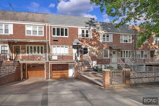 66-53 79th St, Flushing, NY 11379