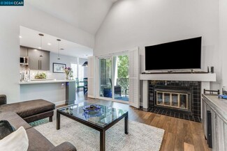 3183 Wayside Plaza Unit 311, Walnut Creek, CA 94597