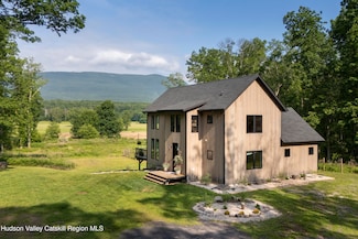 41 Ramsey School Rd, Catskill, NY 12414