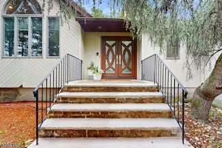 67 Westview Rd, Wayne, NJ 07470
