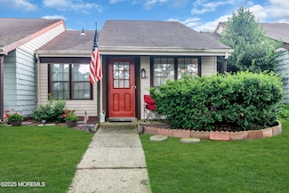 453D Chesterfield Ct, Manchester, NJ 08759