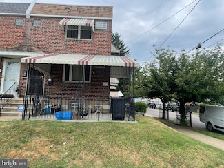 7352 Dungan Rd, Philadelphia, PA 19111