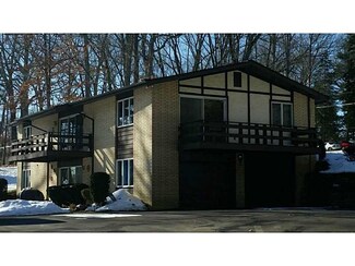 110 Oak Hill Dr, Harmony, PA 16037