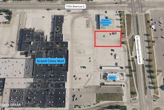 1726 S Washington St, Grand Forks, ND 58201