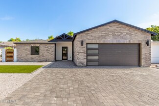 1521 E Pinchot Ave, Phoenix, AZ 85014