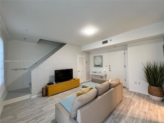1614 Pennsylvania Ave Unit 2I, Miami Beach, FL 33139