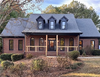 1210 Lancelot Ct, Loganville, GA 30052