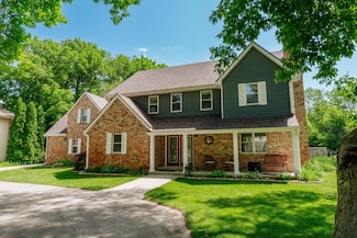 2615 Wild Berry Ave, Waterford, WI 53185
