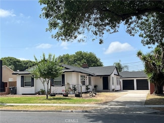 1236 W Santa Clara Ave, Santa Ana, CA 92706