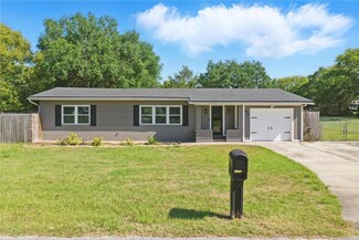 62 Magnolia Dr, Debary, FL 32713