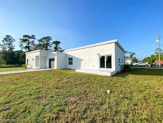2401 Joe Ave S, Lehigh Acres, FL 33973