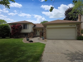 14879 Riverside St, Livonia, MI 48154