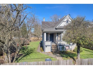 5803 SE Woodstock Blvd, Portland, OR 97206