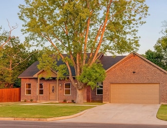 1511 W 13th Ave, Corsicana, TX 75110