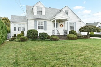 18 Britton St, Cranston, RI 02920