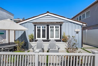 202 Onyx Ave, Newport Beach, CA 92662