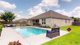 107 Chisholm Trail, Victoria, TX 77904