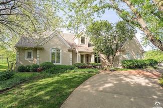 3700 Quail Creek Ct, Lawrence, KS 66047