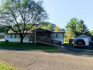 77 State Route 48, Phoenix, NY 13135