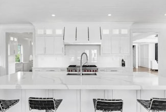 3505 Bay Front Dr, Baldwin, NY 11510