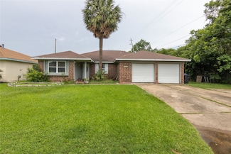 3915 Sailfish Ln, La Porte, TX 77571