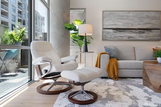 72 Townsend St Unit 302, San Francisco, CA 94107