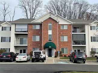 850 Hidden Ridge Ct Unit 201, South Park, PA 15129