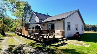 852 Pollander Rd, Jeffersonville, VT 05464