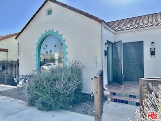 2941 9th Ave Unit 2943, Los Angeles, CA 90018