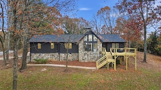 4225 Twin Rivers Dr, Gainesville, GA 30504