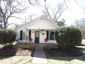 502 E Jackson Ave, Monticello, AR 71655