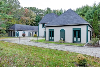 225 Crest Rd, Middlebury, CT 06762