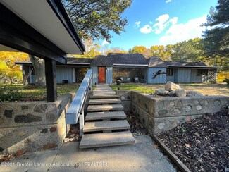 1494 Sylvan Glen Rd, Okemos, MI 48864