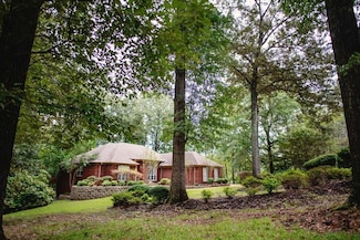 136 Oak Dr, Pontotoc, MS 38863