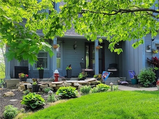 5901 Greenwood Dr, Shawnee, KS 66216