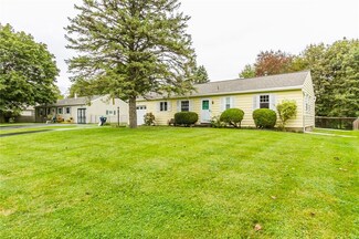 16 Buffalo Horn Cir, Henrietta, NY 14467