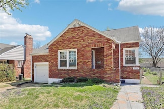 8724 Magdalen Ave, Saint Louis, MO 63144