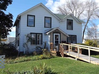 1320 Lincoln Ave, Fennimore, WI 53809